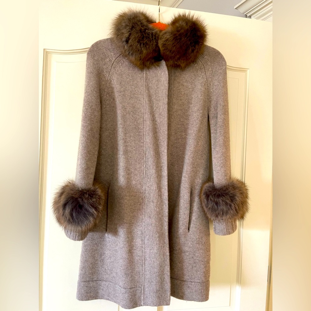 Kinross Gray Cashmere Coat with Brown Fur Trim NWOT